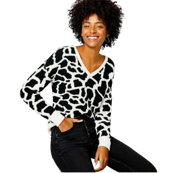 Loft Sweater Size 3X Western Cow Print Comfort Pullover Ultra Soft V Neck Boho - Picture 3 of 12